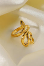 Load image into Gallery viewer, Gold Snake Ring