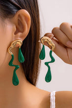Load image into Gallery viewer, Drip with it Earrings