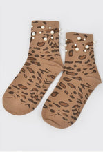 Load image into Gallery viewer, Leopard Socks