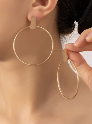 Chica Bar Hoop Earrings